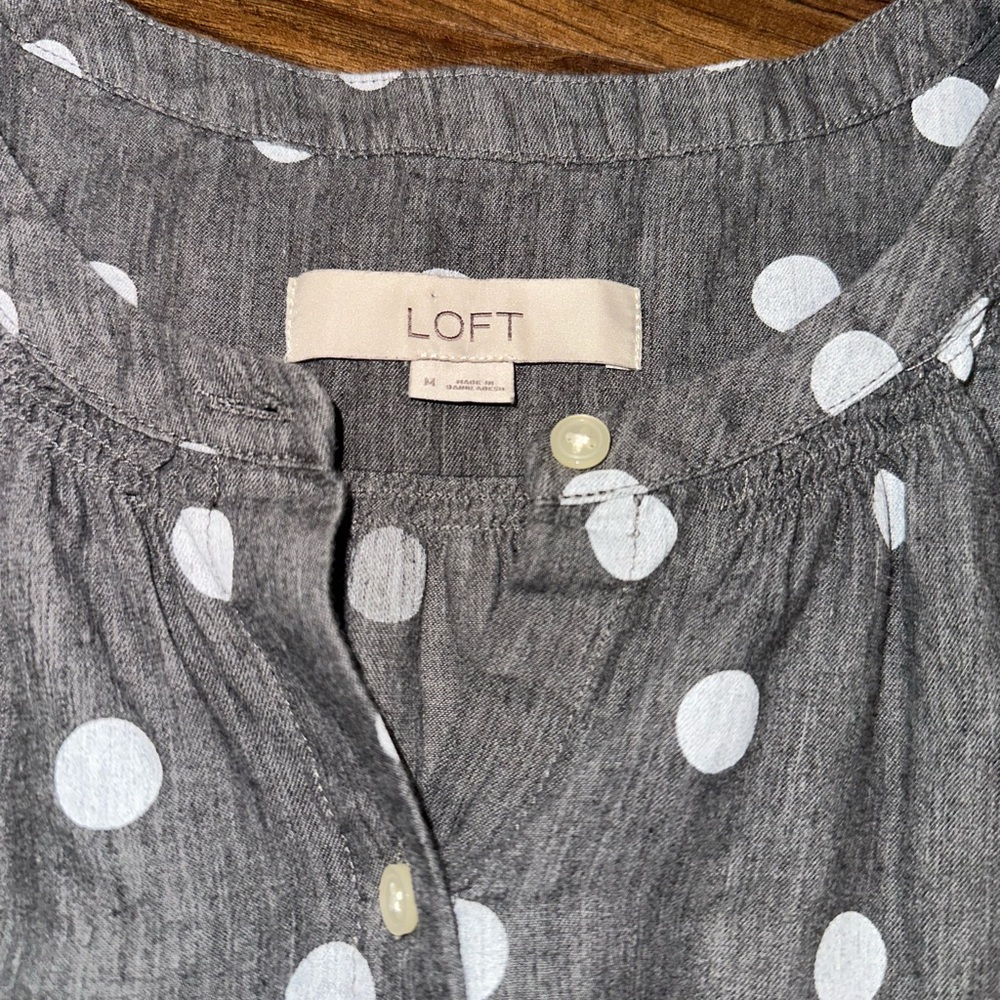 LOFT Soft Chambray Polka Dot Top – Size Medium - Picture 3 of 3